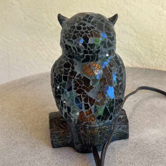 Amber Light Up Owl 🦉 Night Lite Glow a Pretty Amber Color - Picture 5 of 10